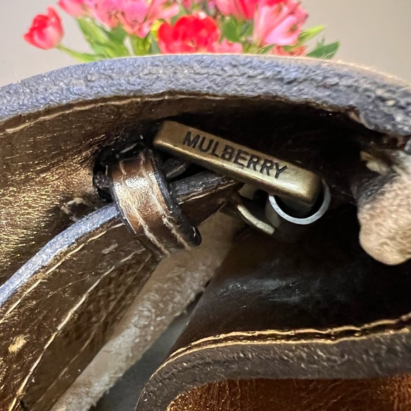 MULBERRY Bayswater Gold Leather Handbag with Branded Lock and 2 Keys